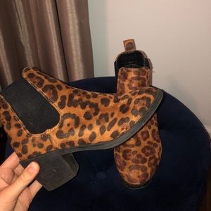 ⚡️LEOPARD BOOTIES LIKE NEW⚡️